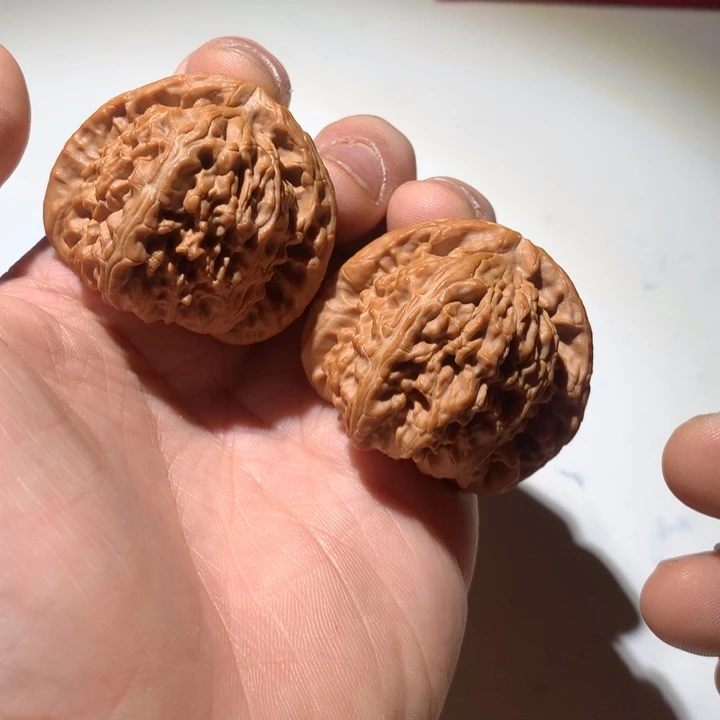 把件文玩核桃三角白