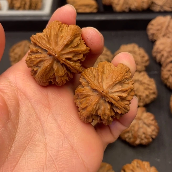 文玩核桃吊坠我是真的爱你们了