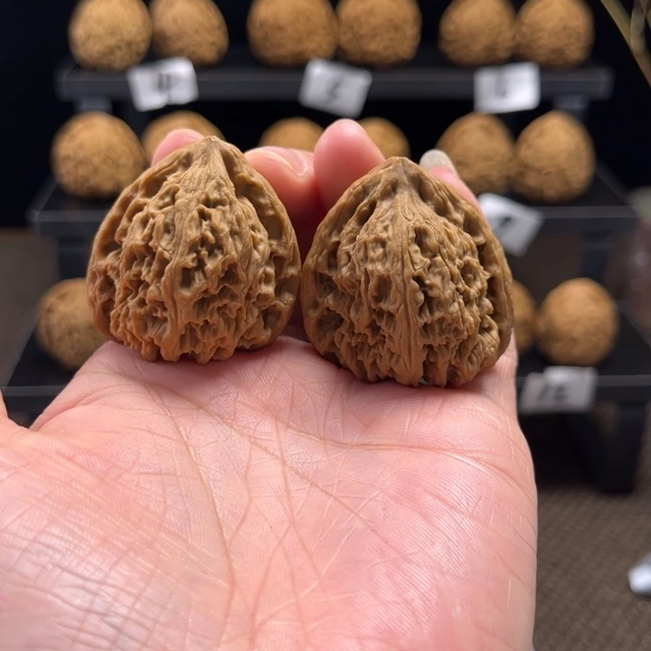 风***暴文玩核桃吊坠核桃