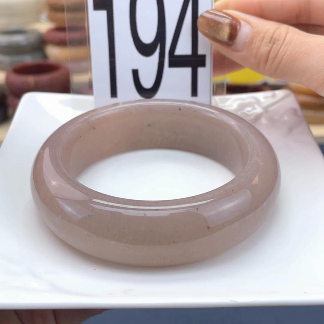 【闪购商品】石英质玉手镯未镶嵌