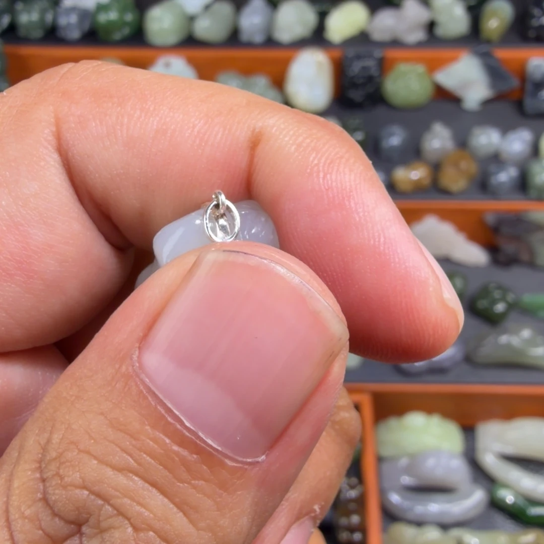 芷***️和田玉未镶嵌颈饰