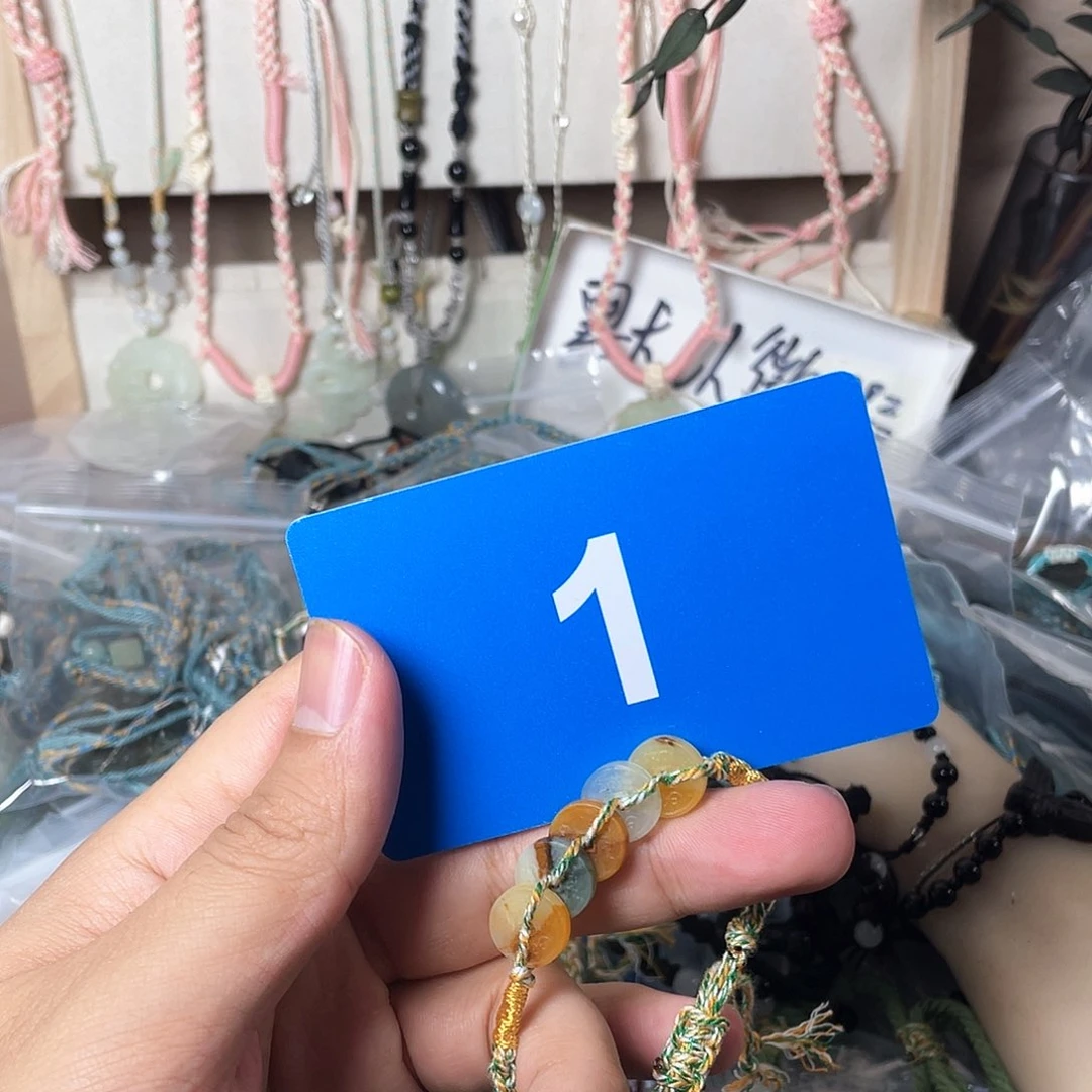 蛇纹石玉颈饰合金蟹**o