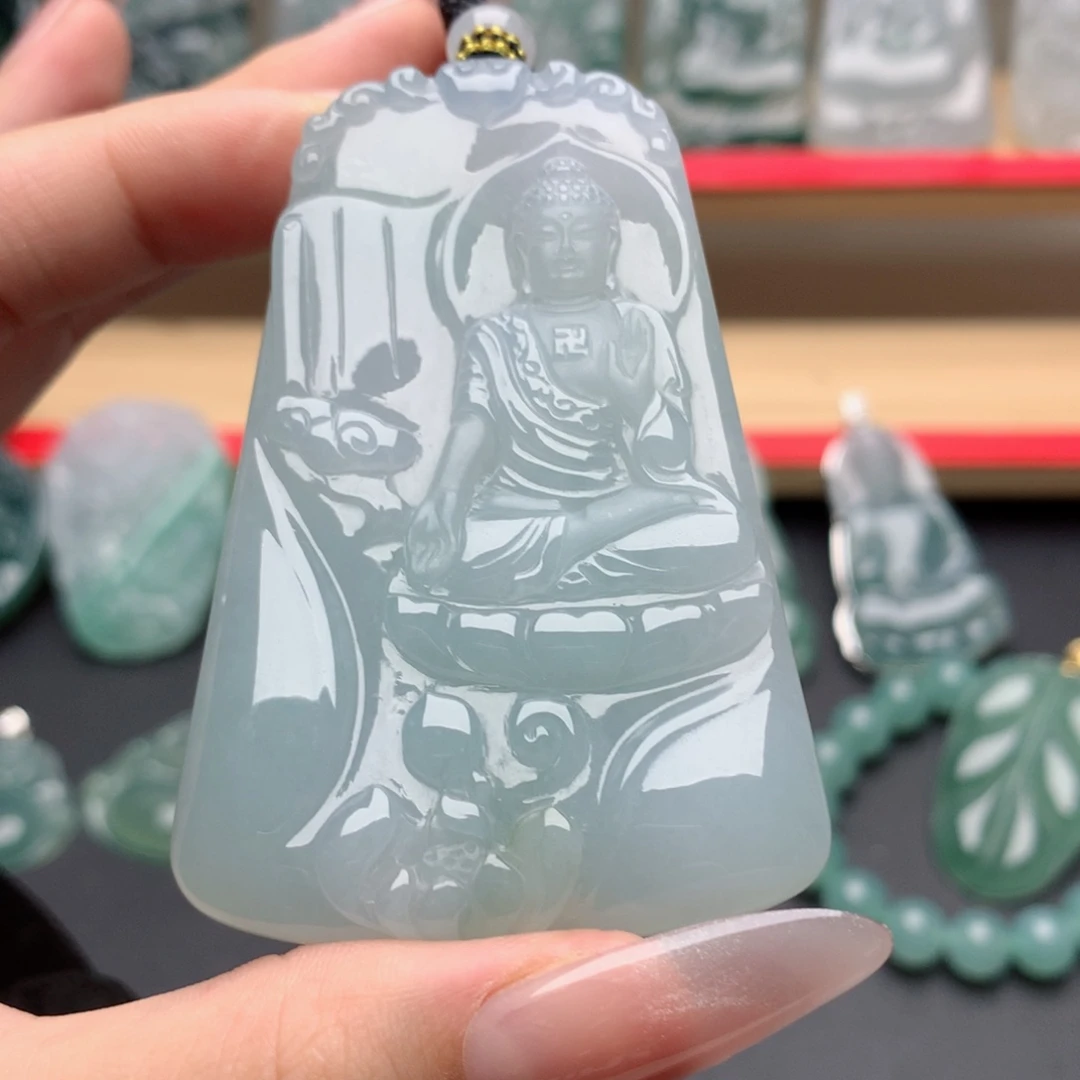 翡翠未镶嵌颈饰阿弥陀佛