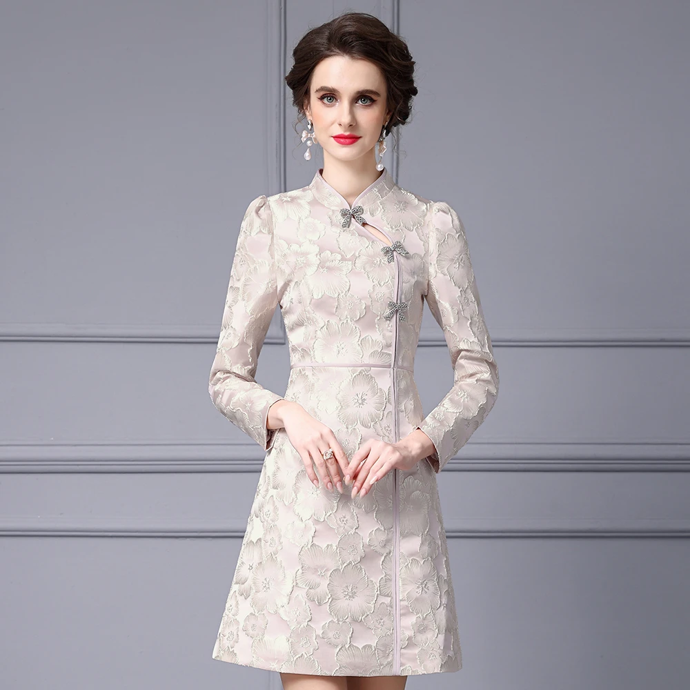 枝荔重要场合绝美连衣裙2025新款秋装高档提花短款收腰新中式裙子