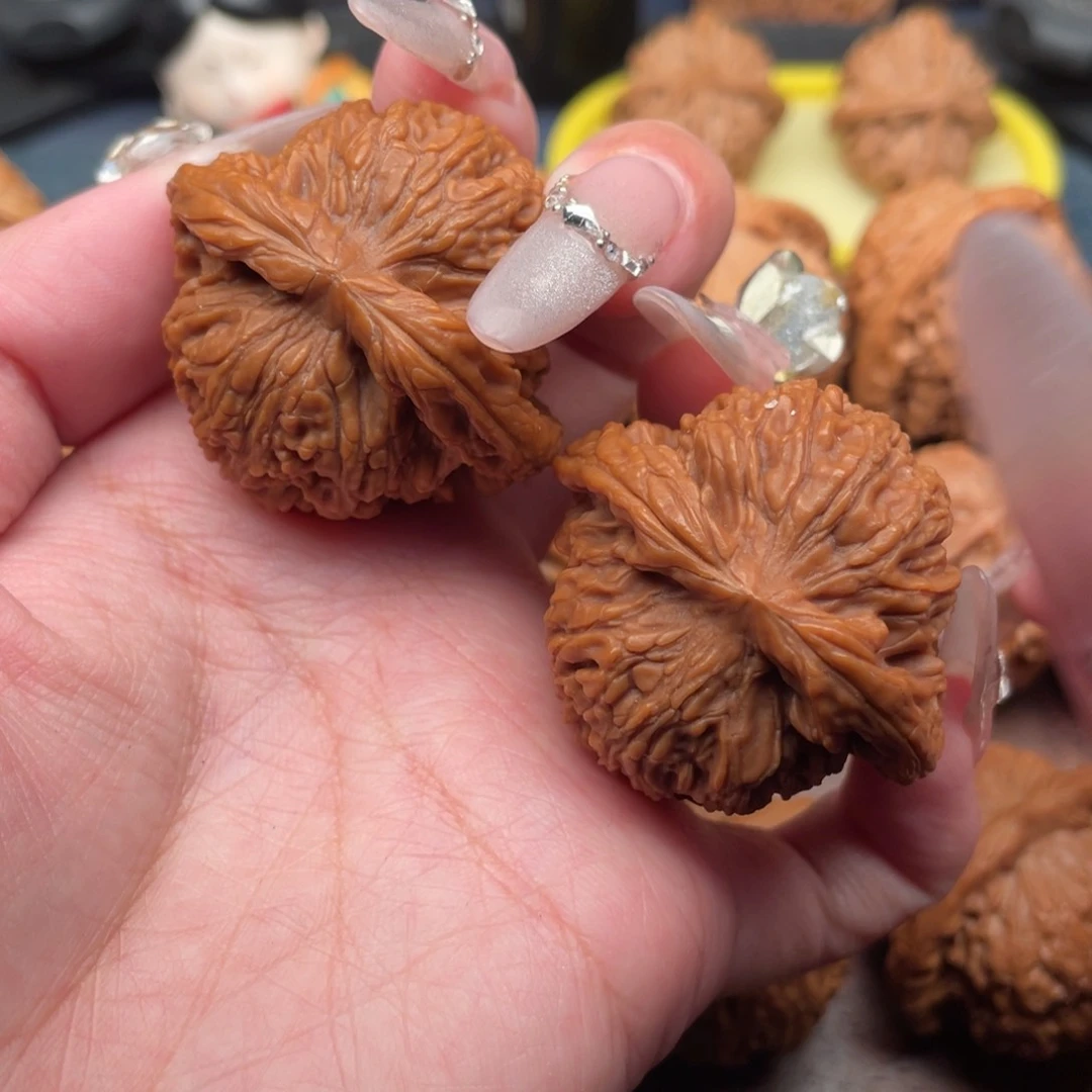 文玩核桃吊坠全品，精配南疆41