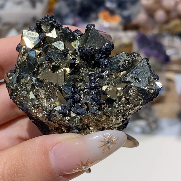 石材秘鲁多面体黄铁金字塔帅！