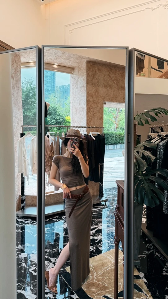 MIRROR 【涛姐精选】时髦辣妹单袖纽结露肩裙套装