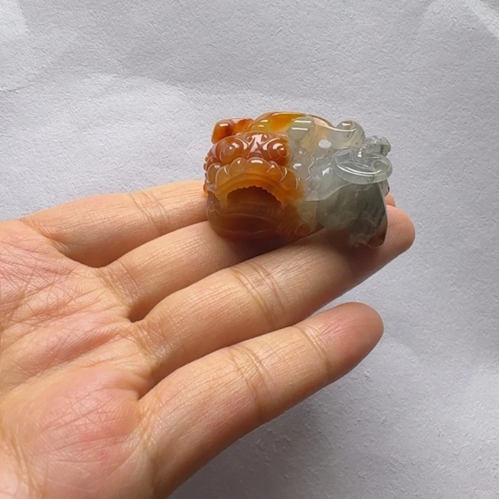 未镶嵌石英质玉（黄龙玉）手镯