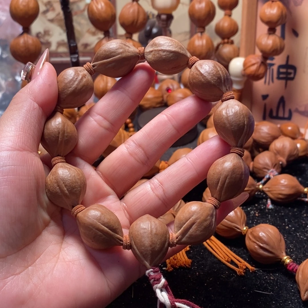 徐***大手串/手链橄榄核1.9原皮蜜桃铁盒