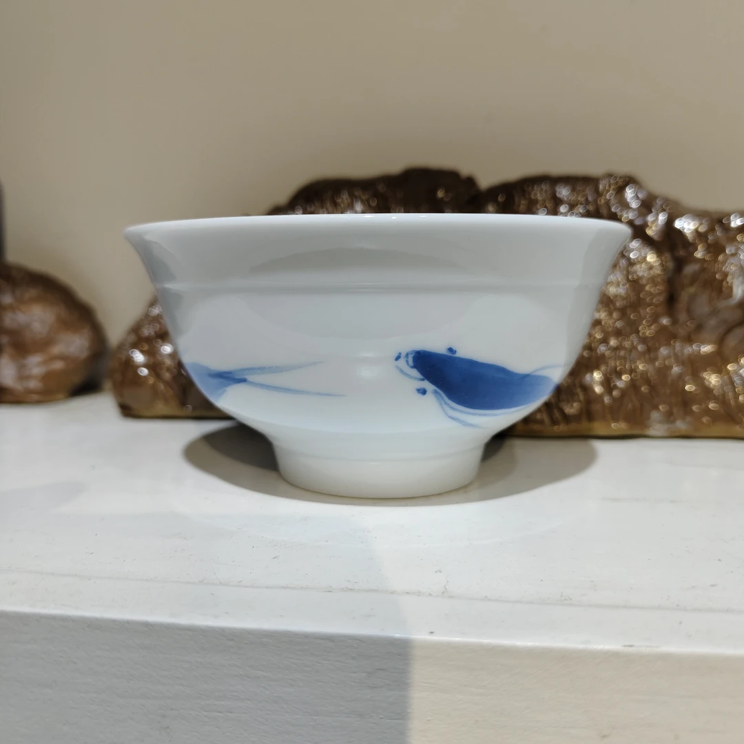 金鱼杯陶瓷釉下彩青花瓷手绘茶碗小碗白瓷茶杯品茗杯