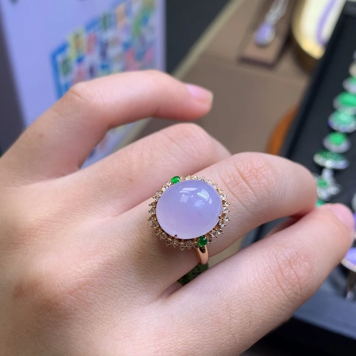 翡翠18K金镶嵌颈饰翡翠