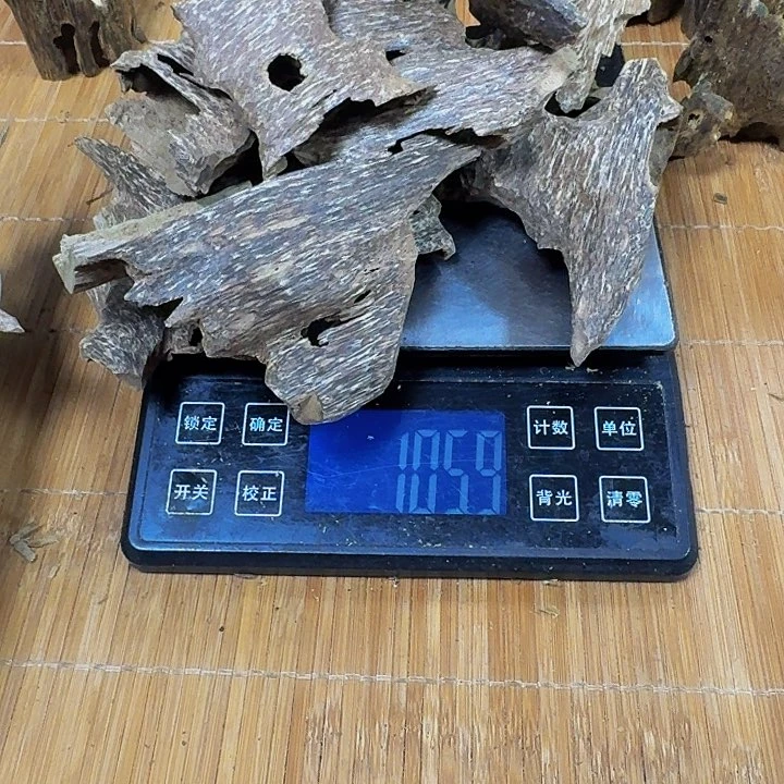 沉香沉香碎屑知****三越南芽庄105克