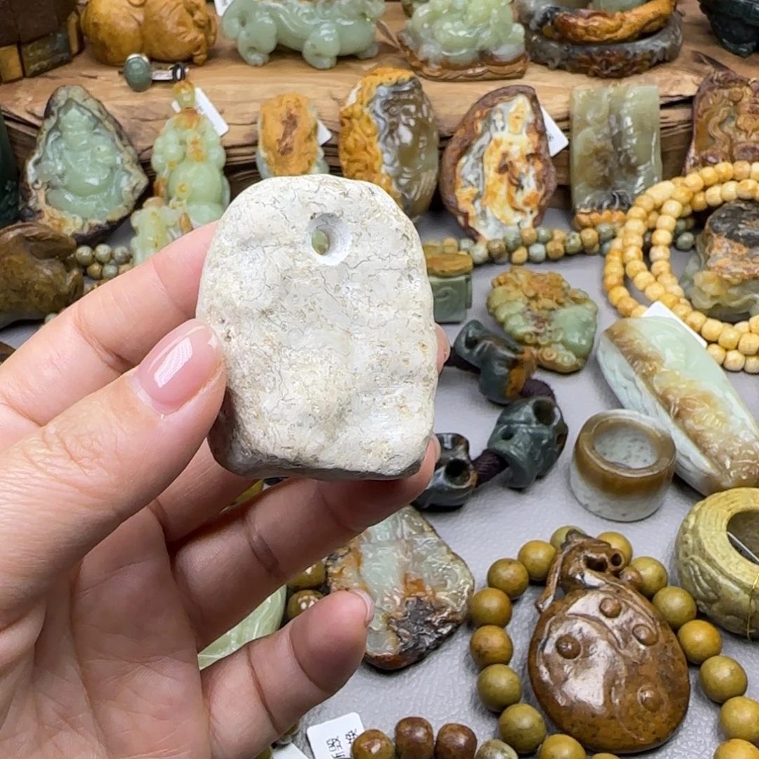 岫岩河磨玉（透闪石质玉）未镶嵌珠宝奇石