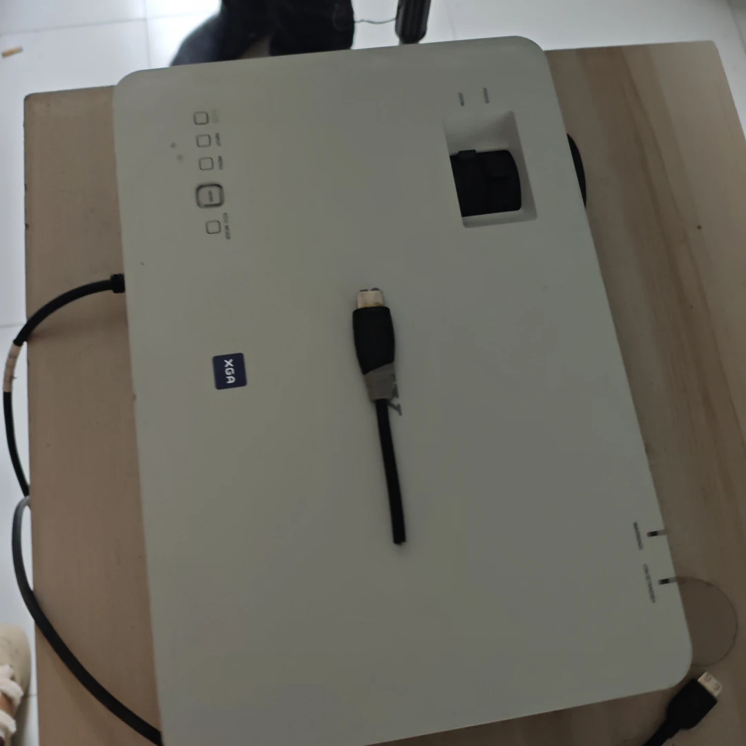 高清长焦投影仪运费到付
