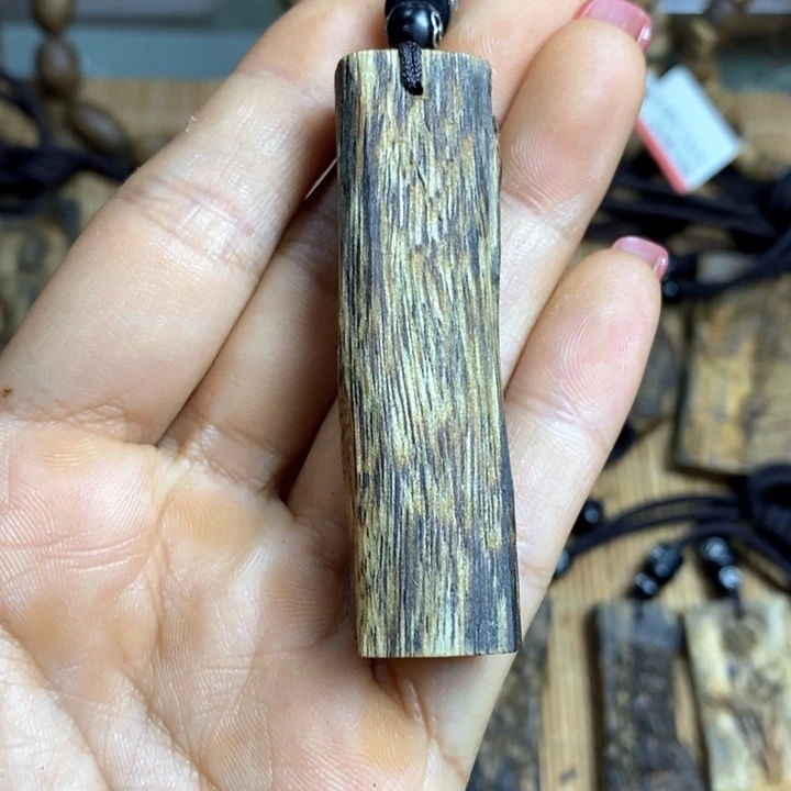 沉香手把件6克奇楠沉香素牌吊坠