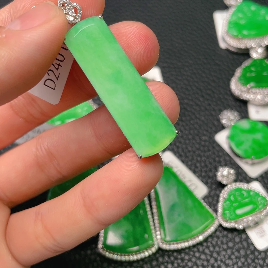 【闪购商品】翡翠吊坠(不含链)银S925镶嵌