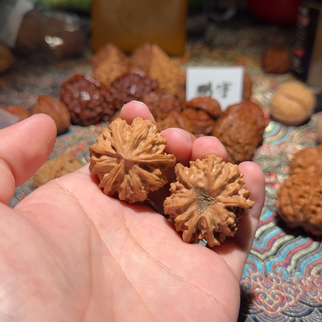 7***~把件核桃040号35岐山三棱文玩核桃