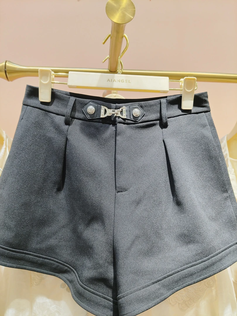 艾安琪夏季黑色短裤