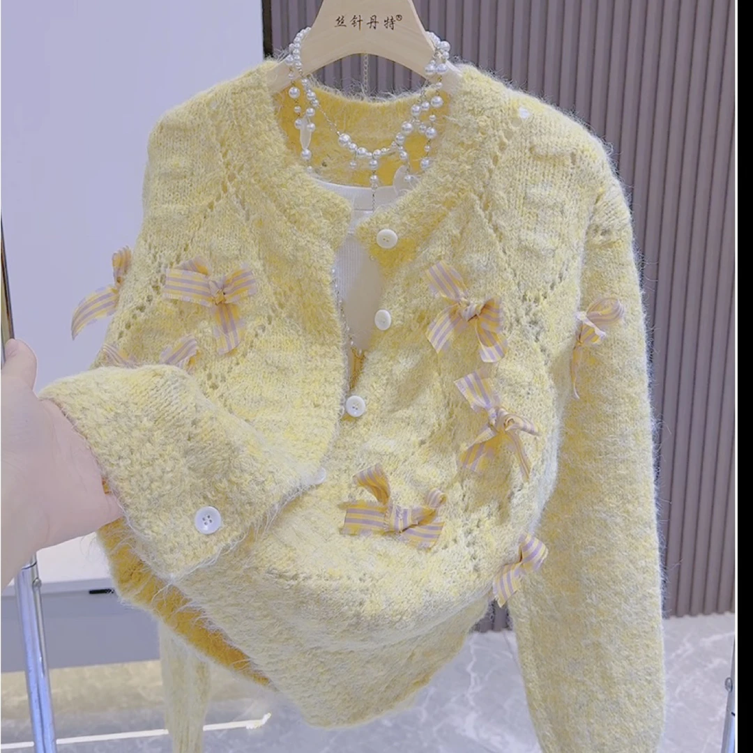 3甜美减龄蝴蝶结别致针织开衫女秋季新款洋气宽松圆领毛衣外套