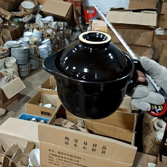 绿泥盘子碗茶壶啥都有