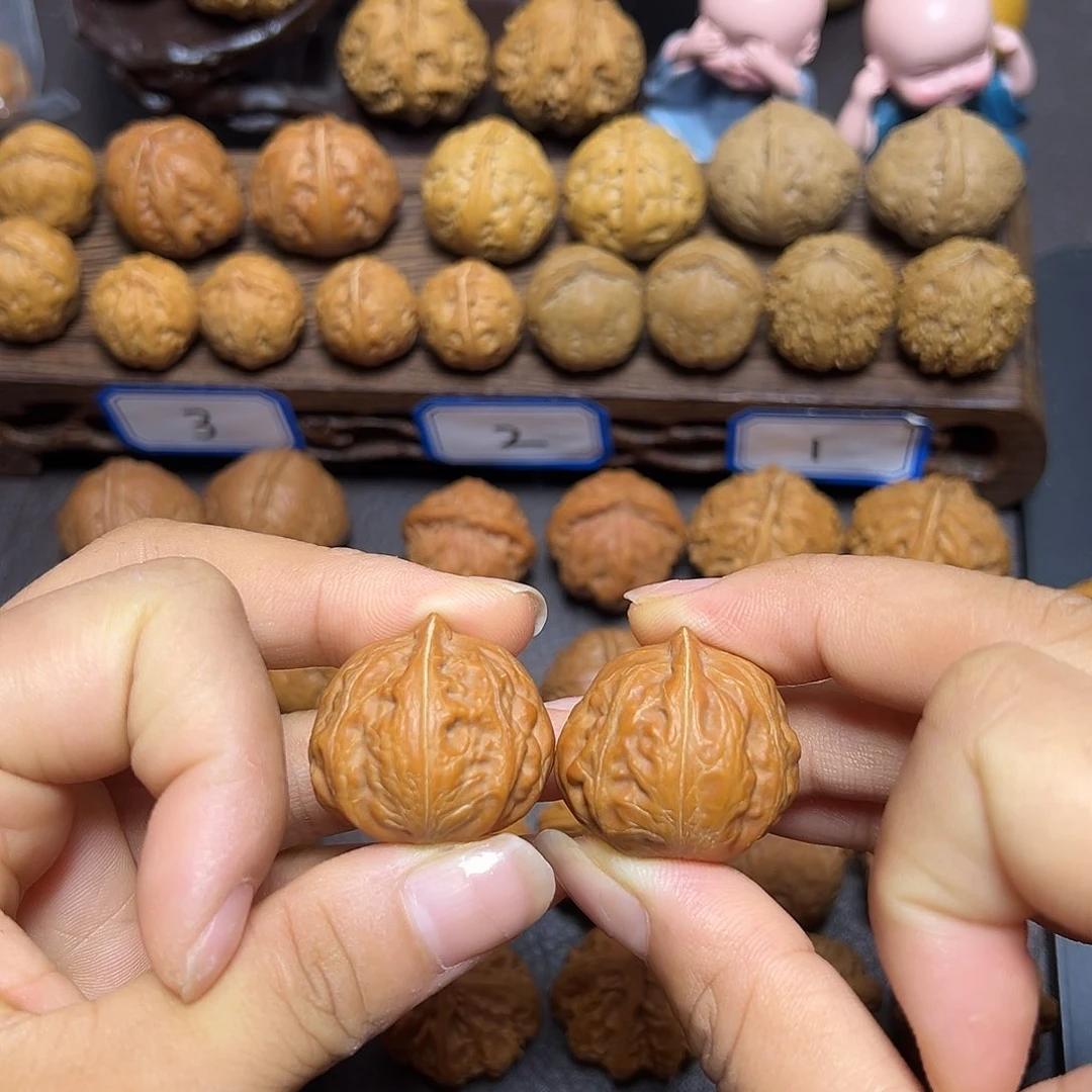 文玩核桃吊坠胖头陀29