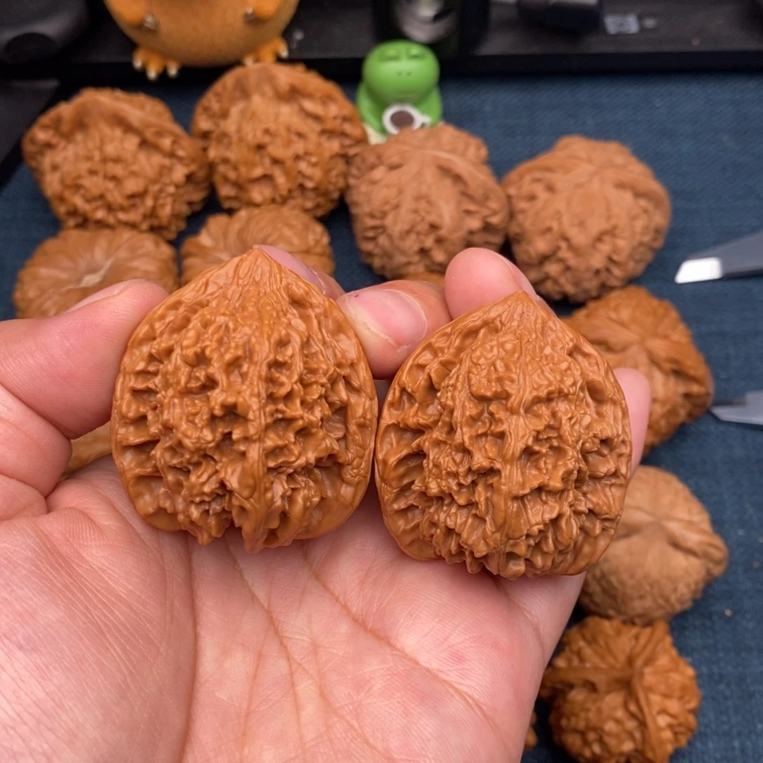 文玩核桃把件38老树满天星