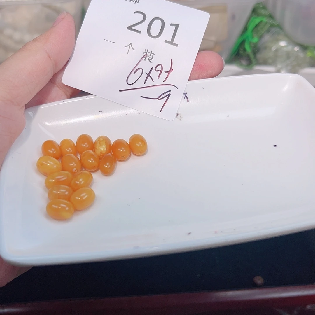 未镶嵌珠宝半成品水晶201 。