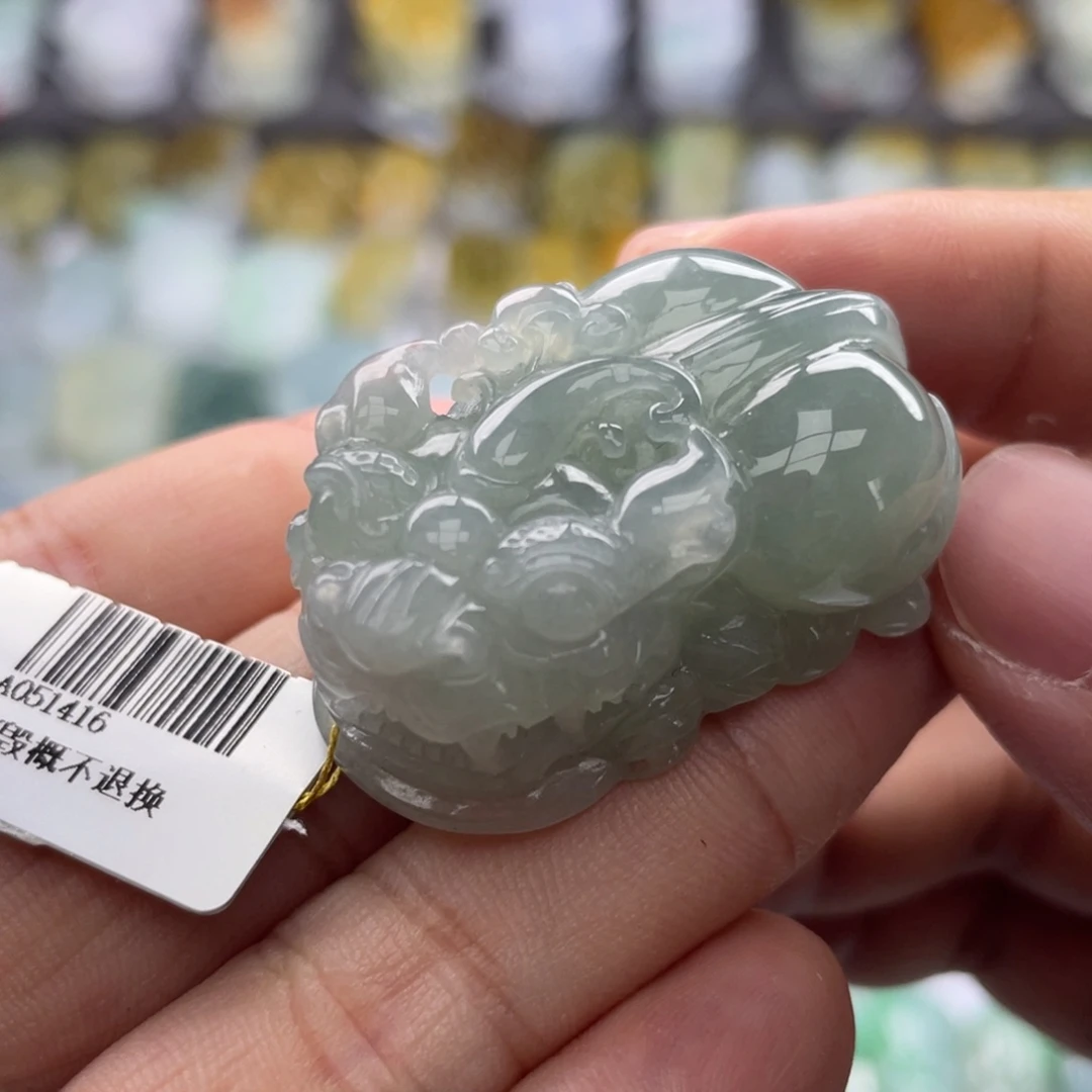 翡翠未镶嵌颈饰貔貅12