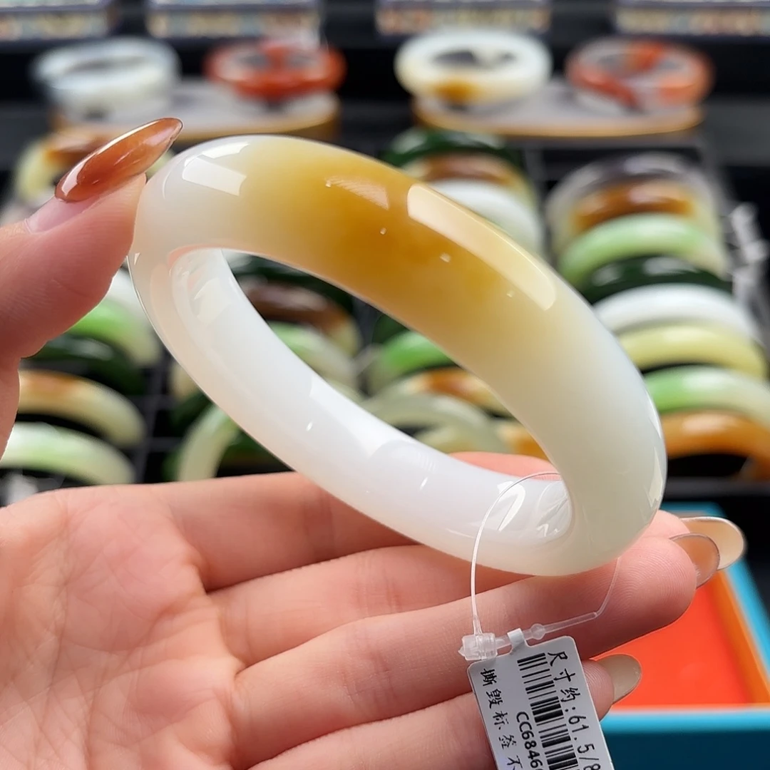 和田玉未镶嵌手镯61.5