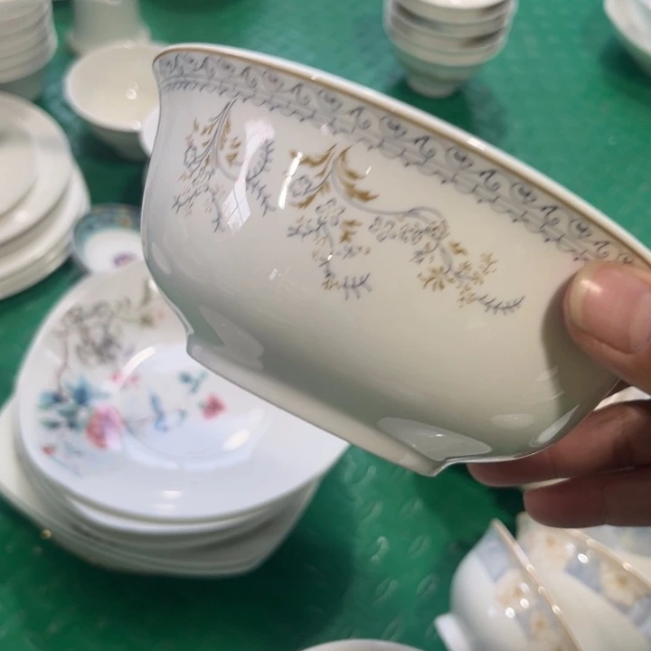 瓷片六寸面碗四个微瑕