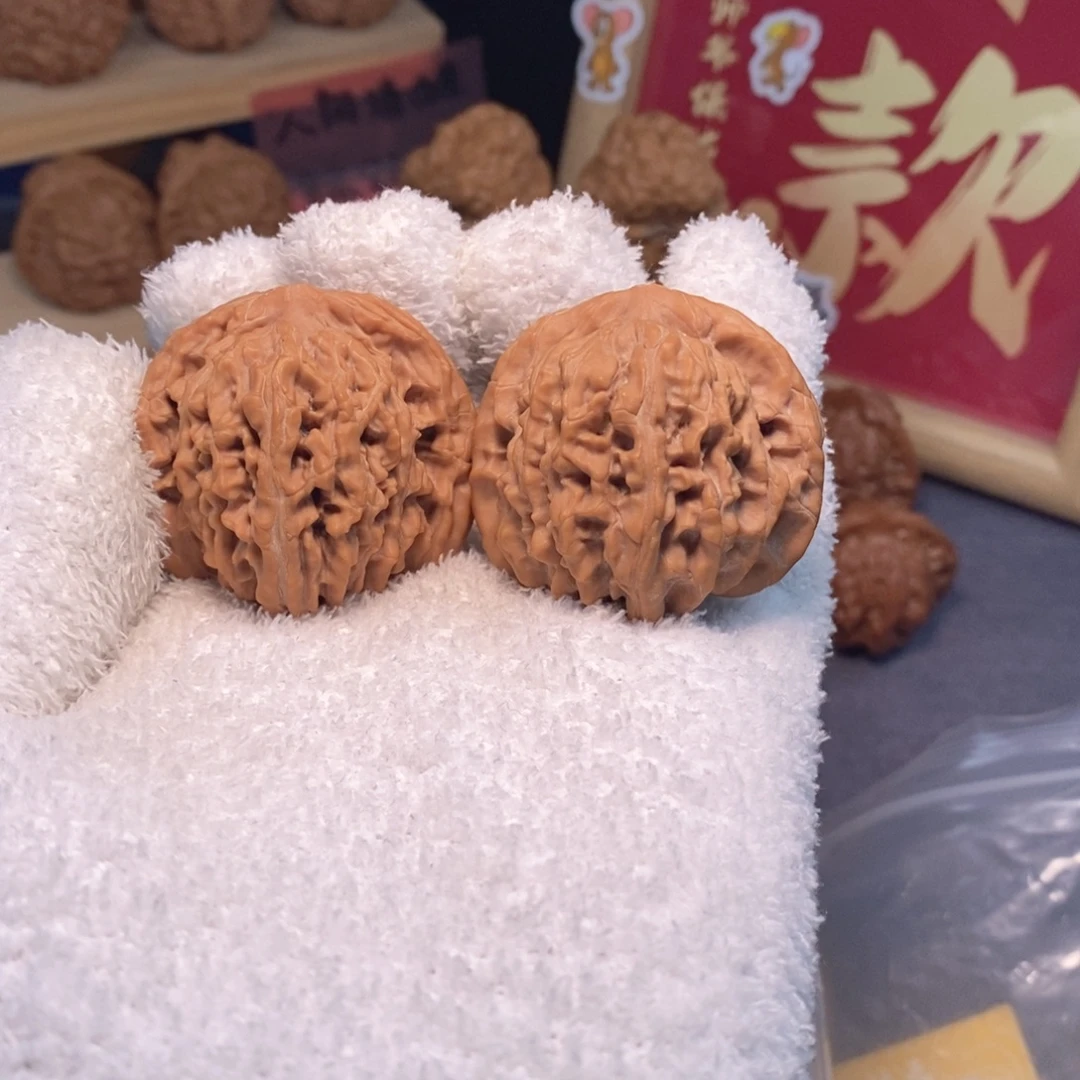 文玩核桃把件玩家必备系列42尺挂月峰四座楼