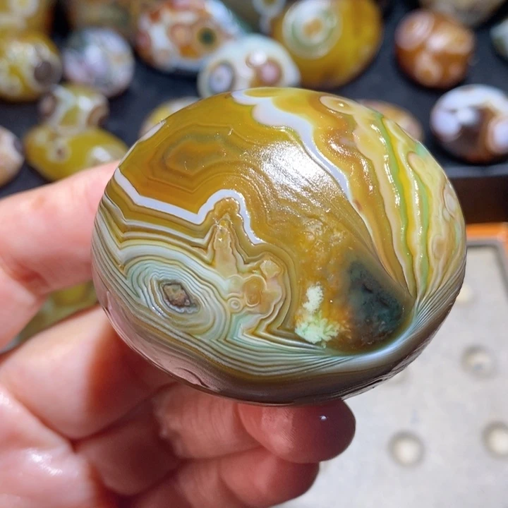 未镶嵌玛瑙/玉髓珠宝半成品112