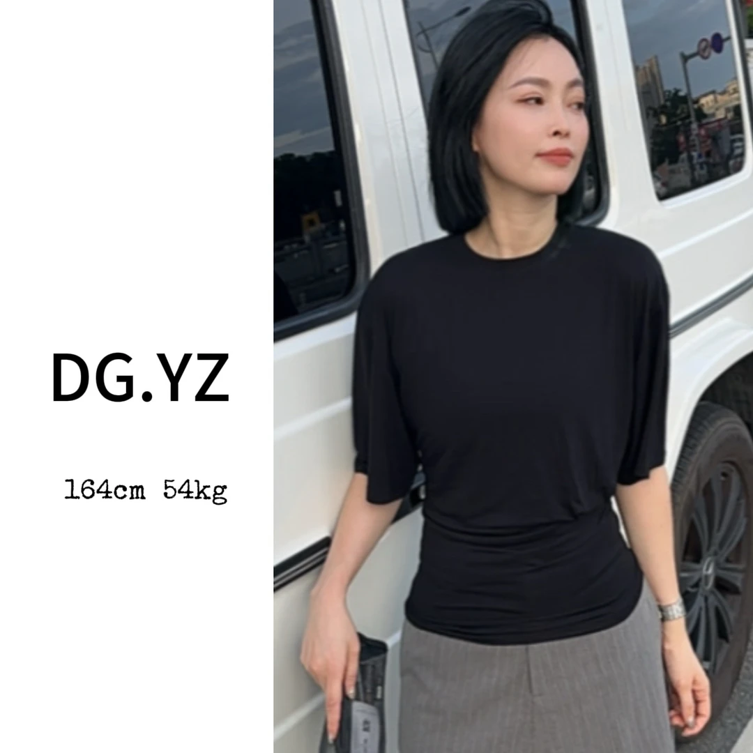 【樱子家】2802F收腰显瘦纯色高级感短袖上衣.