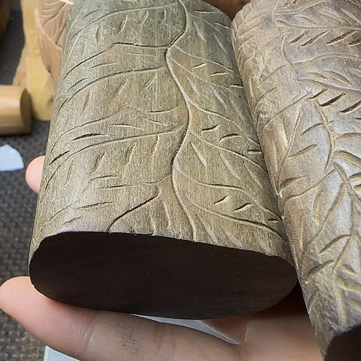 所***人香榧木手把件手把件