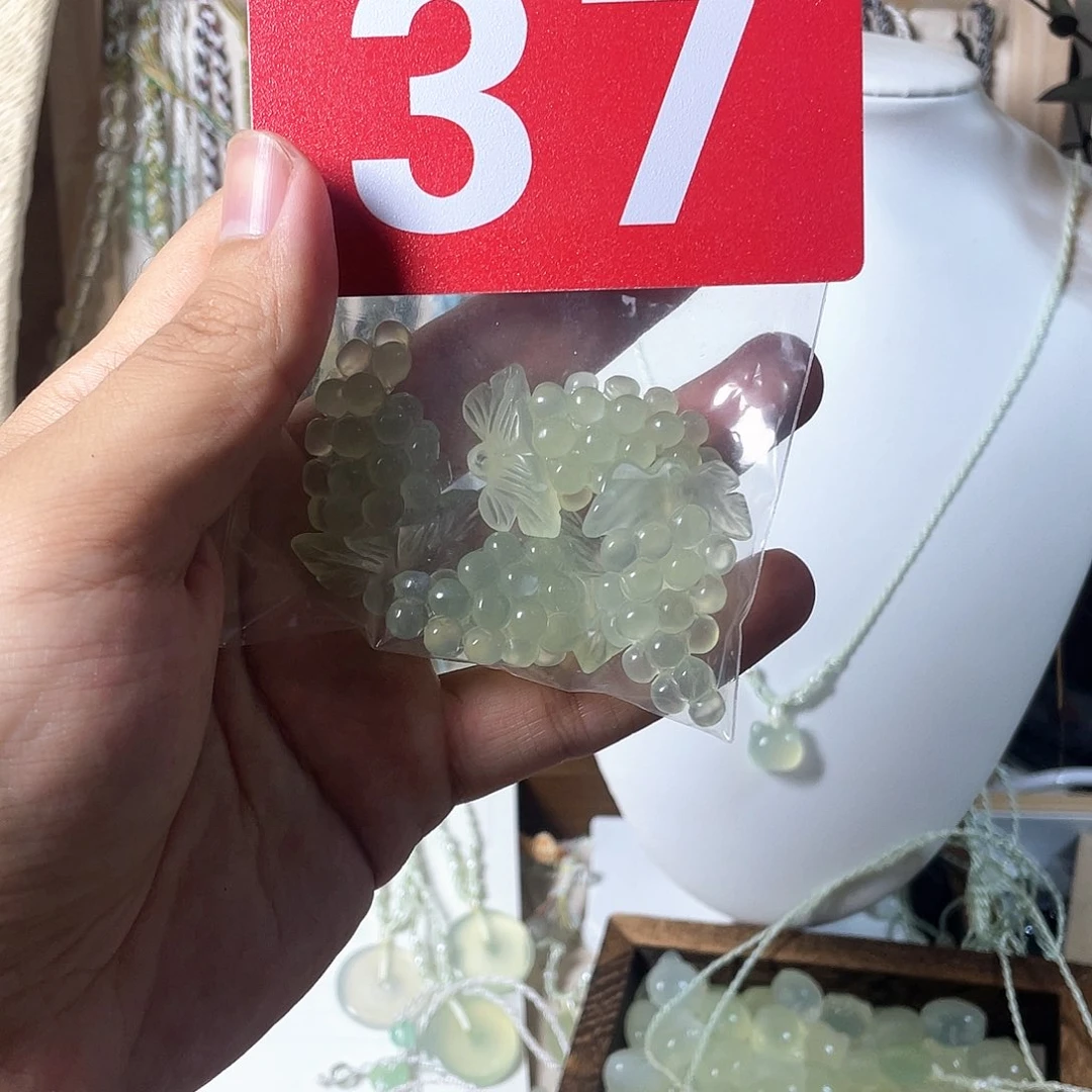 蛇纹石玉合金颈饰