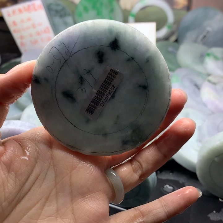 未镶嵌手镯定制翡翠