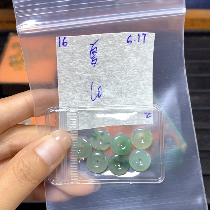s****定制翡翠未镶嵌不退