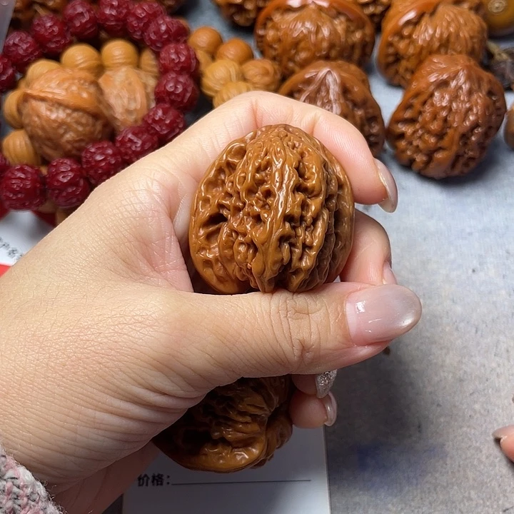 文玩核桃吊坠南疆