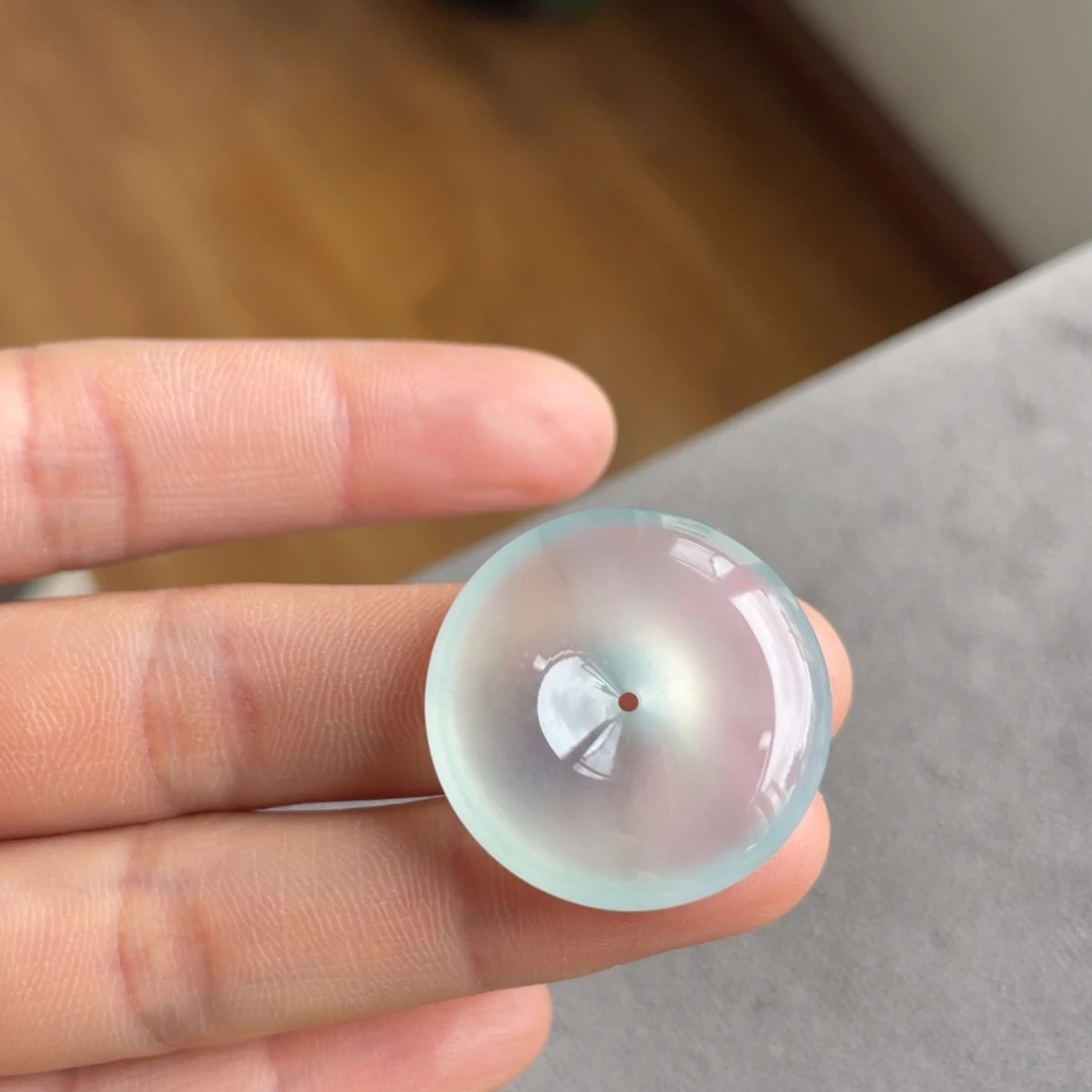 翡翠未镶嵌颈饰冰胶