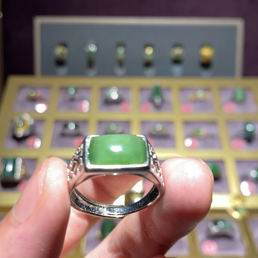 和田玉（碧玉）戒指未镶嵌