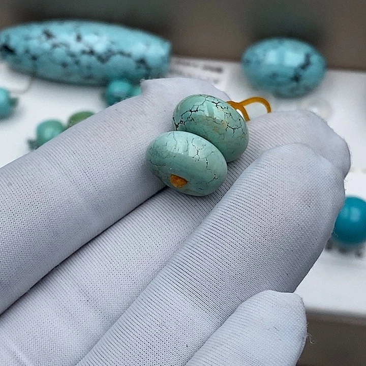 绿松石未镶嵌一套