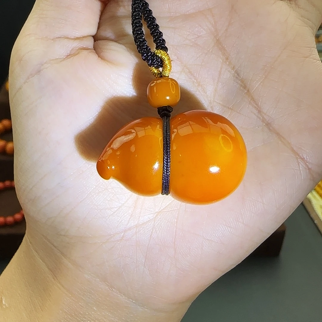 琥珀未镶嵌颈饰吊坠