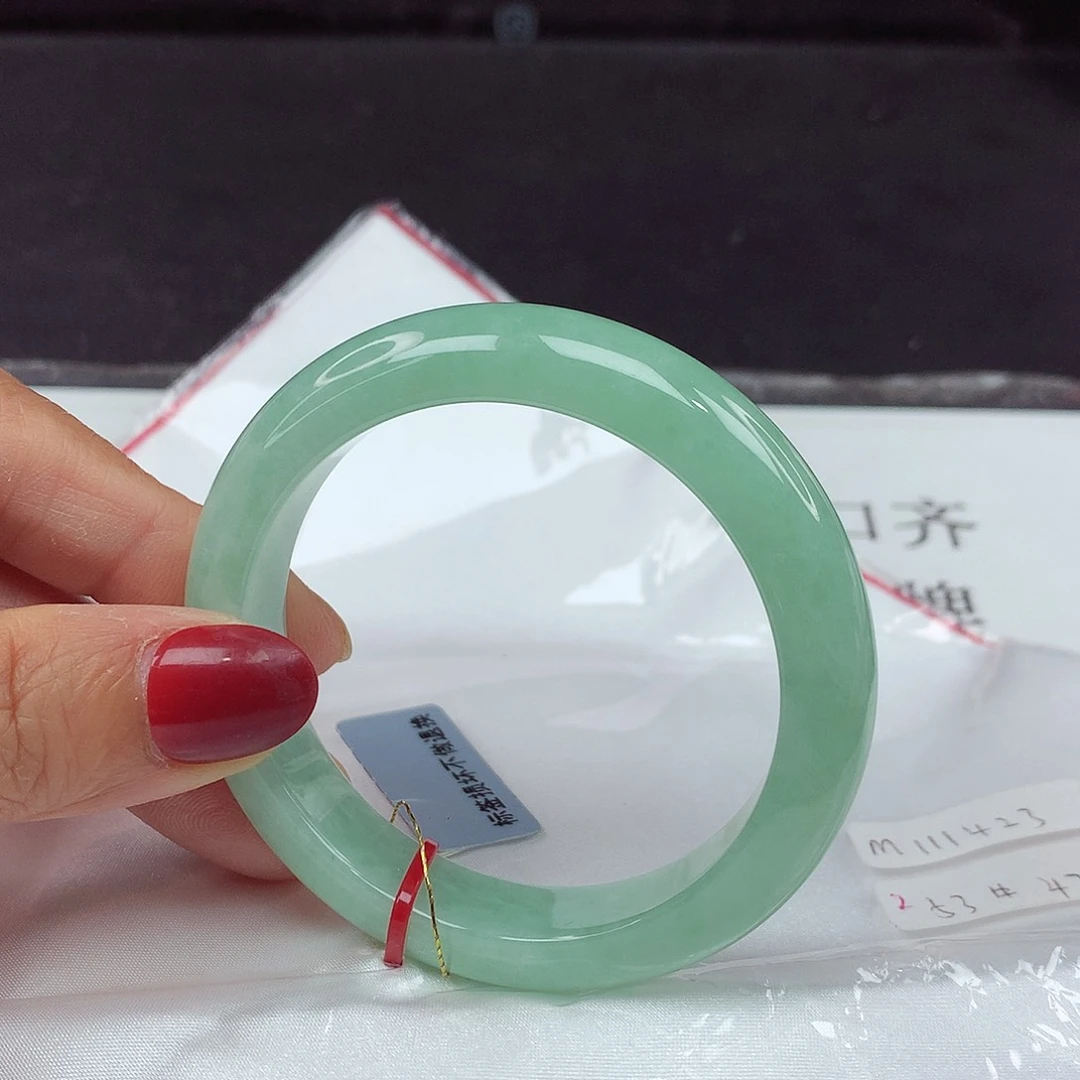 翡翠手镯未镶嵌53圈1423