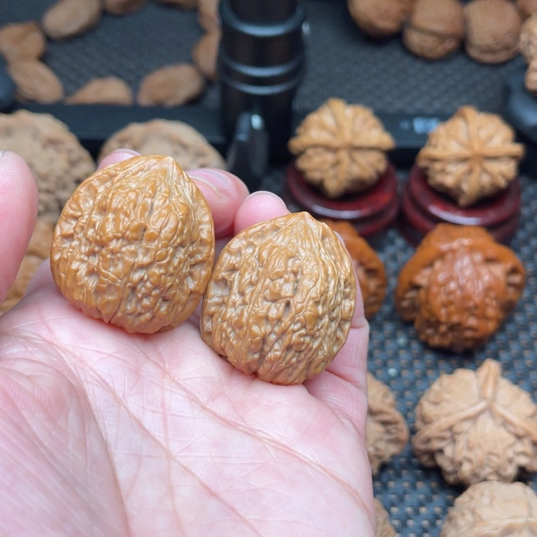 文玩核桃吊坠学**了金钱豹