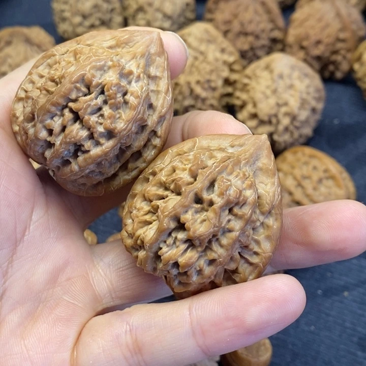 王****吊坠文玩核桃水晶鸡心36