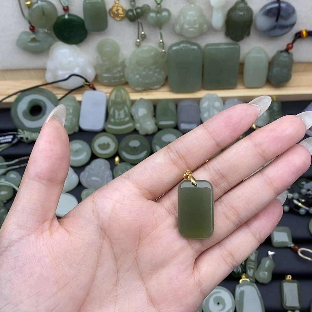 吊坠(赠链)银S925镶嵌和田玉