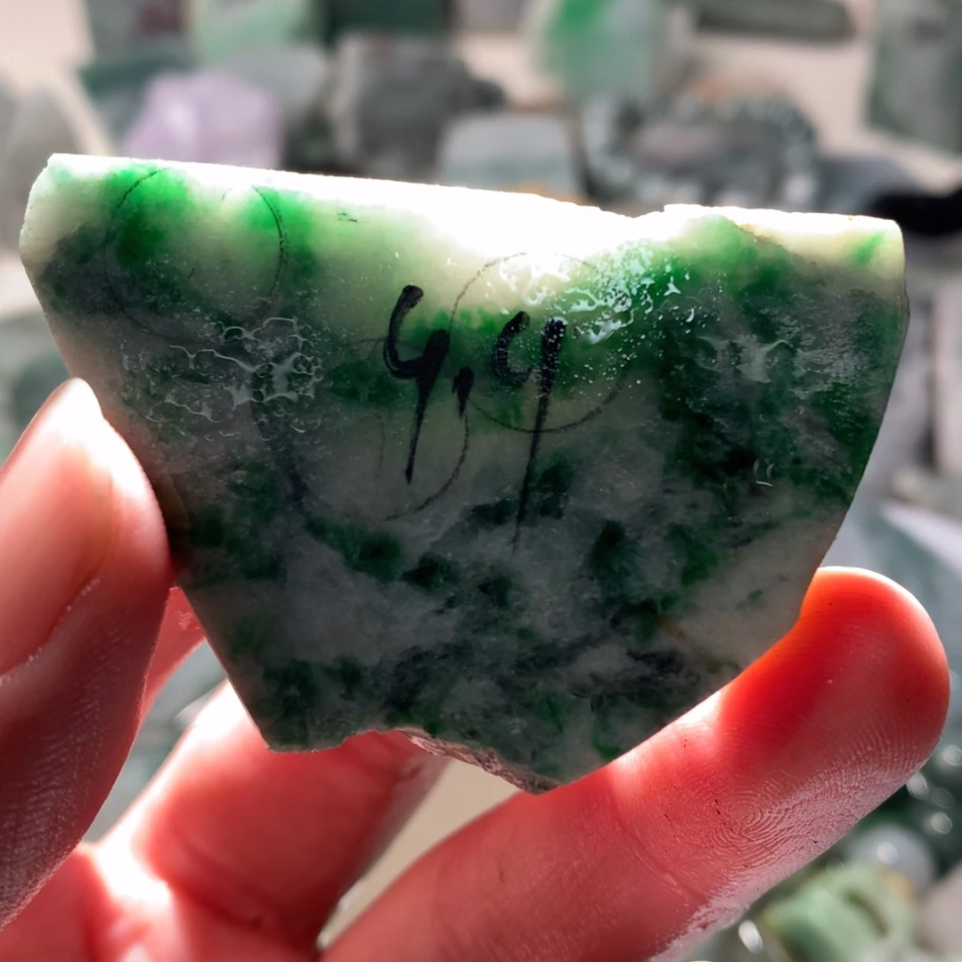 翡翠裸石翡翠原石片料