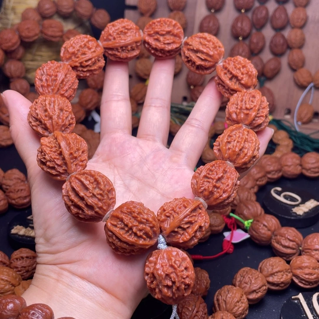 用***5文玩核桃手串龙脊