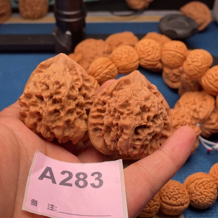 文玩核桃吊坠核桃