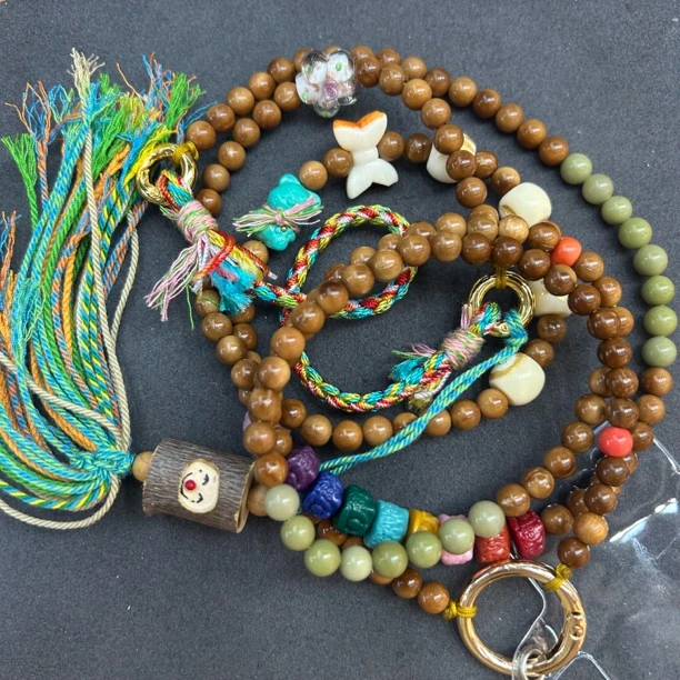 库克小熊根雕小丑重工斜挎0057